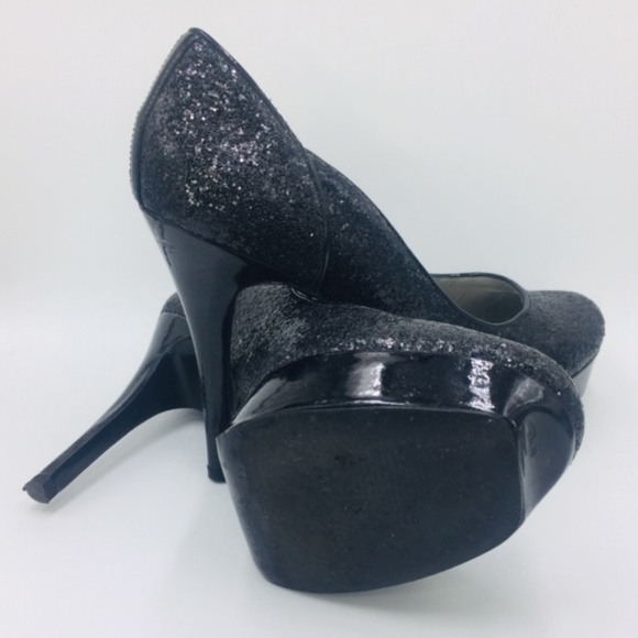 GUESS ‘Shirah’ Glitter Platform Pump - Picture 4 of 4